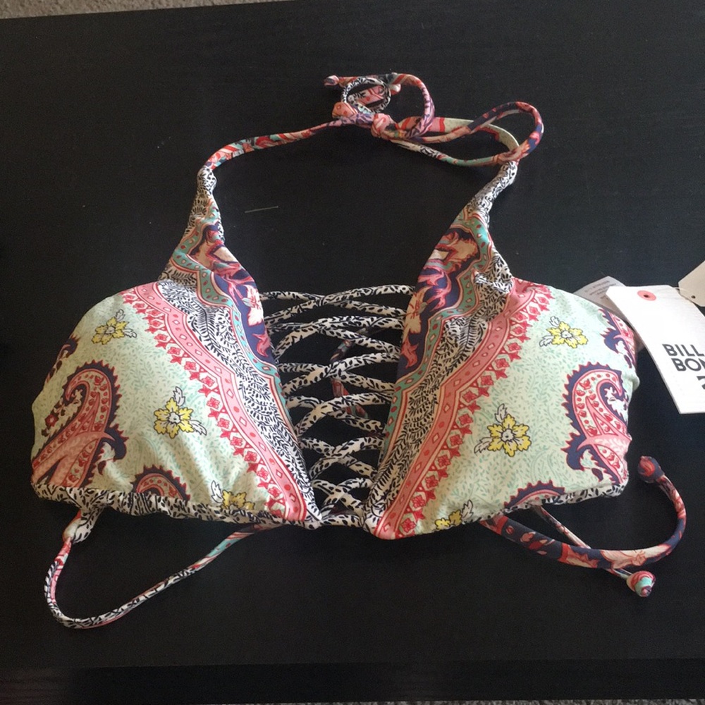 Billabong swim top with tags